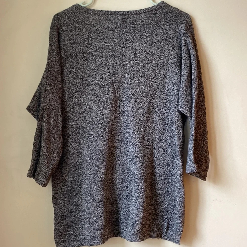 Banana Republic Sweater - Picture 4 of 6